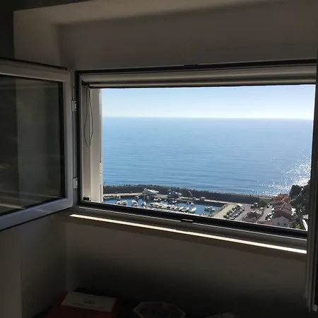 Alojamento de Acomodação e Pequeno-almoço Le Tre Casette 4*