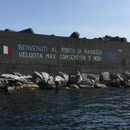 Alojamento de Acomodação e Pequeno-almoço Le Tre Casette 4*