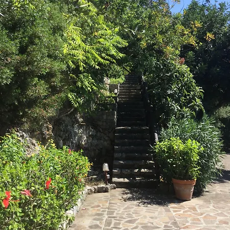 Le Tre Casette Bed & Breakfast 4*