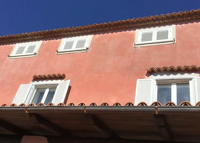 Couette-café Le Tre Casette 4*